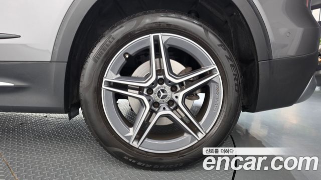 Mercedes-Benz GLB-Class (X247) GLB250 4MATIC 2021 — фото 21