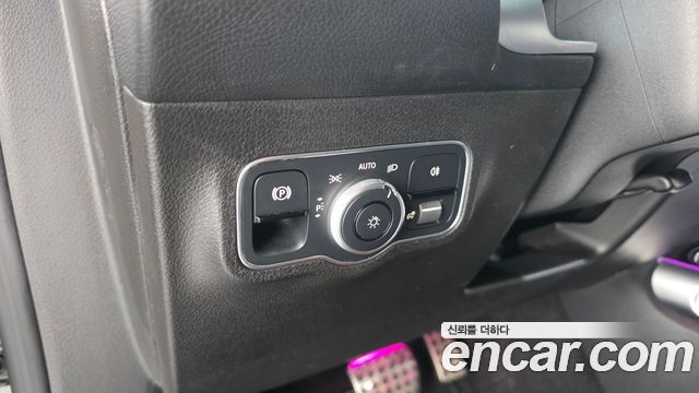 Mercedes-Benz GLB-Class (X247) GLB250 4MATIC 2021 — фото 28