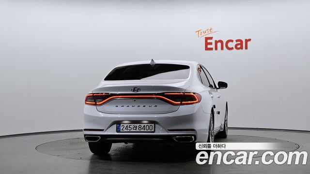Hyundai Grandeur (IG) 2.2 Diesel Premium Special 2019 — фото 4