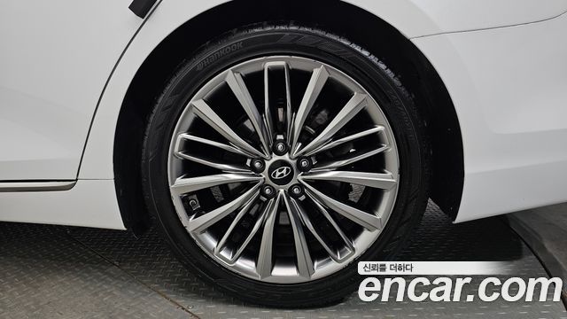 Hyundai Grandeur (IG) 2.2 Diesel Premium Special 2019 — фото 21
