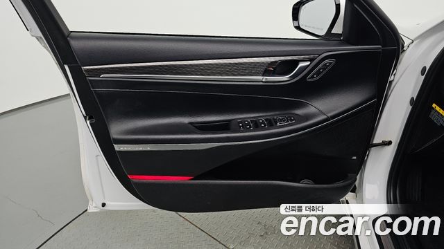 Hyundai Grandeur (IG) 2.2 Diesel Premium Special 2019 — фото 24
