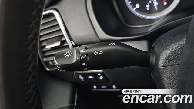 Hyundai Grandeur (IG) 2.2 Diesel Premium Special 2019 — фото 27