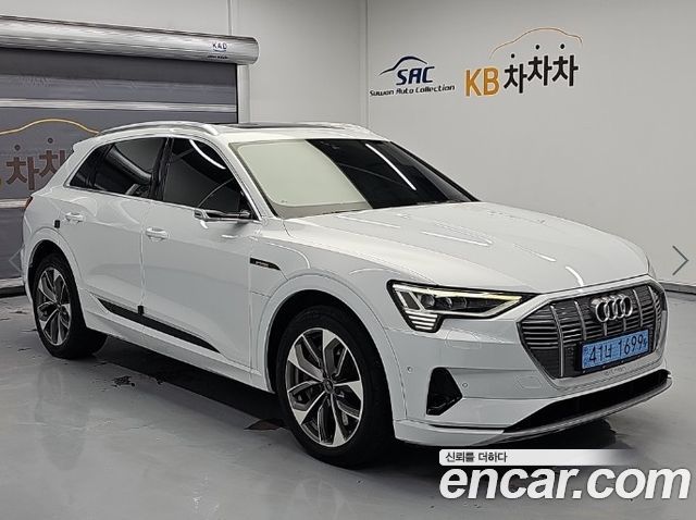 Audi e-tron 55 Quattro 2020 — фото 4