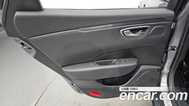 Renault Korea SM6 2.0 GDe SE 2016 — фото 25