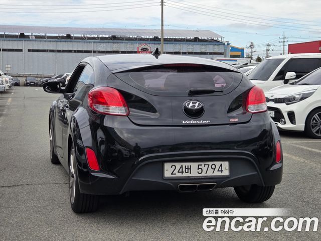 Hyundai Veloster 1.6 Younique 2016 — фото 5
