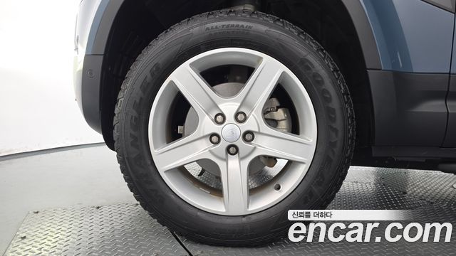 Land Rover Defender (L663) 110 D250 SE 2024 — фото 5