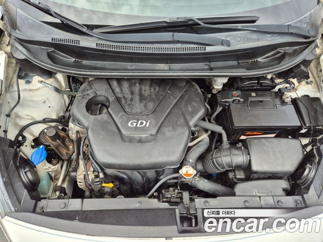 Kia Pride 1.6 GDI Hatchback Prestige 2014 — фото 8