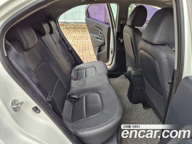 Kia Pride 1.6 GDI Hatchback Prestige 2014 — фото 20