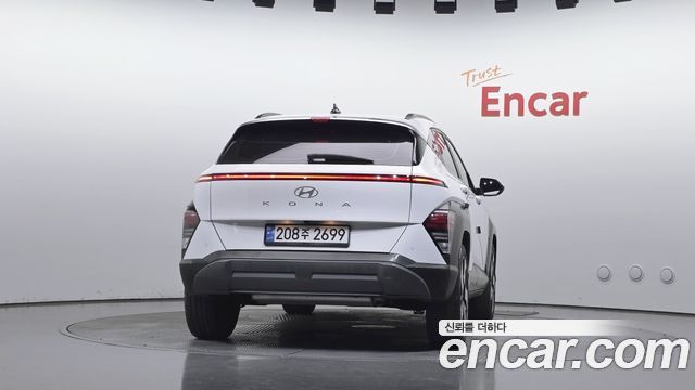 Hyundai Kona (SX2) Gasoline 2.0 2WD Inspiration 2023 — фото 4