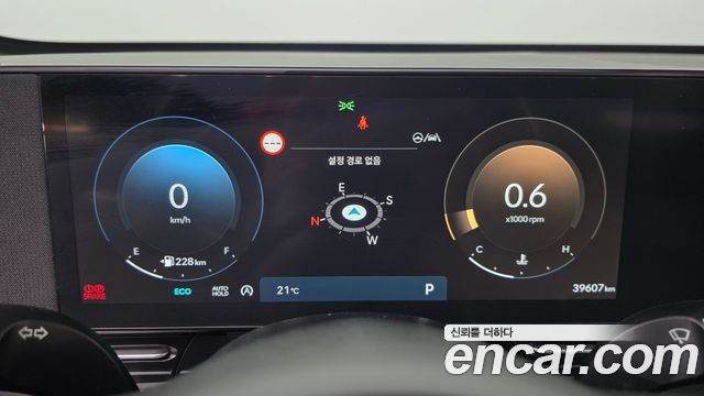 Hyundai Kona (SX2) Gasoline 2.0 2WD Inspiration 2023 — фото 8
