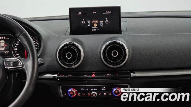 Audi A3 2.0 TDI Dynamic 8V 2014 — фото 14