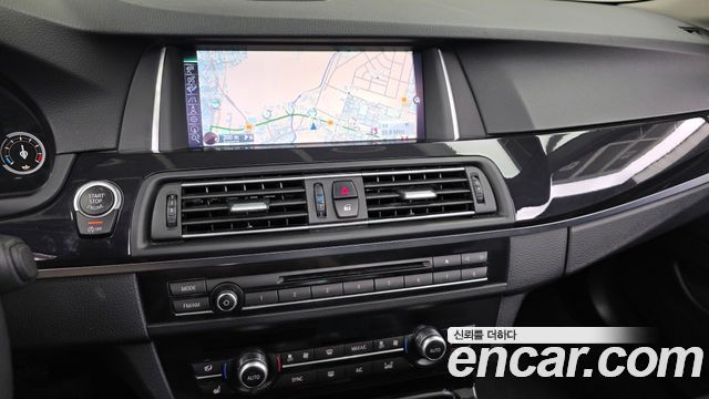 BMW 5 Series (F10) 530d xDrive M Aero Dynamic 2016 — фото 18