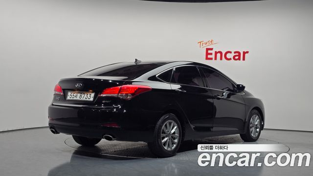 Hyundai i40 Saloon 1.7 VGT YOUNIQUE 2016 — фото 2