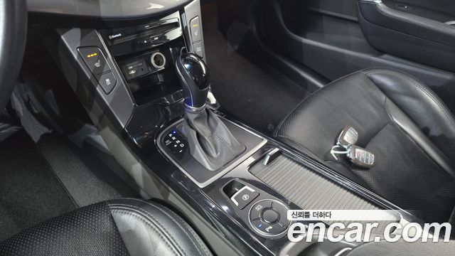 Hyundai i40 Saloon 1.7 VGT YOUNIQUE 2016 — фото 9