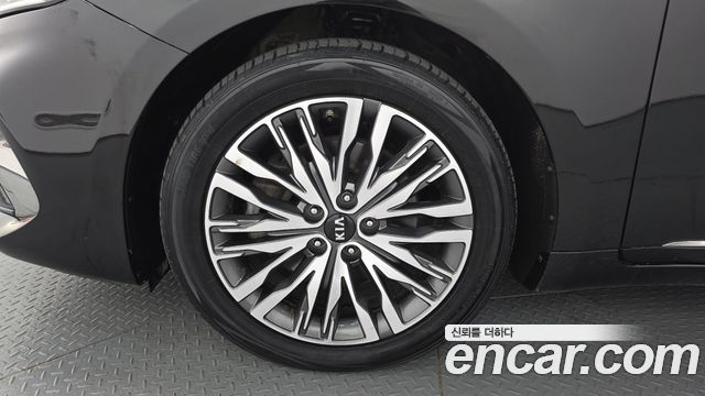Kia K7 Premier 3.0 LPI Prestige(Rented) 2020 — фото 5