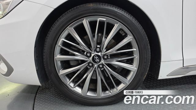 Hyundai Grandeur (IG) 3.0 Exclusive Special 2017 — фото 5