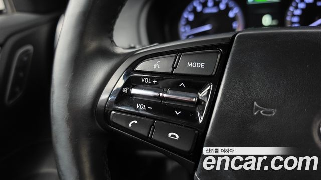 Hyundai Grandeur (IG) 3.0 Exclusive Special 2017 — фото 17