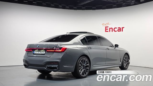 BMW 7 Series (G11) 740Li xDrive M Sport Package 2021 — фото 2