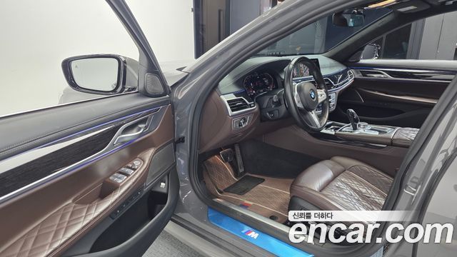 BMW 7 Series (G11) 740Li xDrive M Sport Package 2021 — фото 10