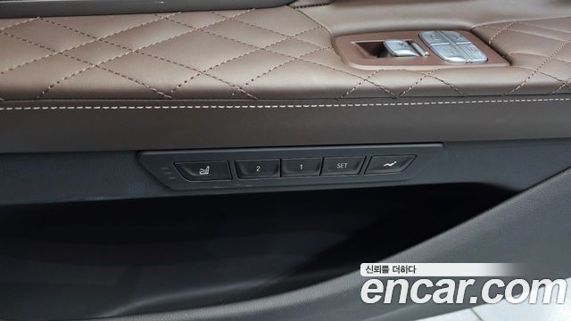 BMW 7 Series (G11) 740Li xDrive M Sport Package 2021 — фото 35