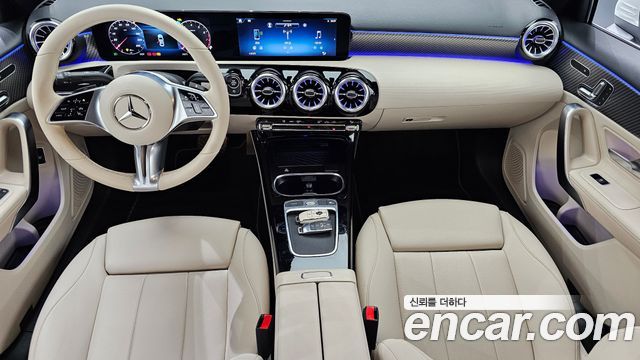 Mercedes-Benz A-Class (W177) A220 Sedan 2025 — фото 7