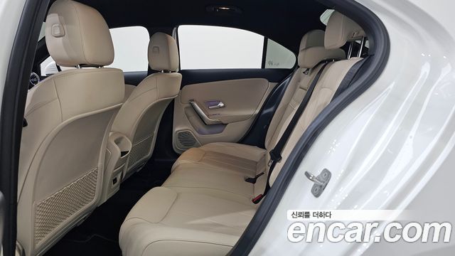 Mercedes-Benz A-Class (W177) A220 Sedan 2025 — фото 12
