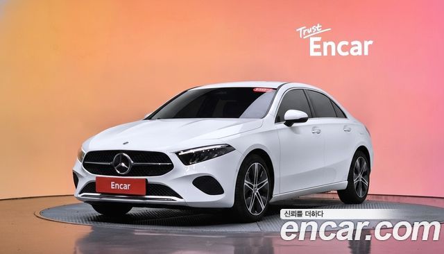 Mercedes-Benz A-Class (W177) A220 Sedan