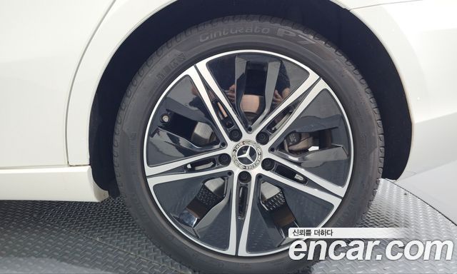 Mercedes-Benz A-Class (W177) A220 Sedan 2025 — фото 21