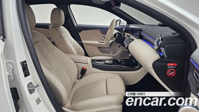 Mercedes-Benz A-Class (W177) A220 Sedan 2025 — фото 26