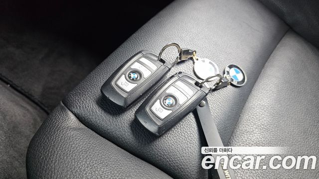 BMW 5 Series (F10) 528i xDrive 2013 — фото 16