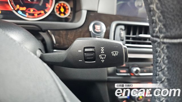 BMW 5 Series (F10) 528i xDrive 2013 — фото 27