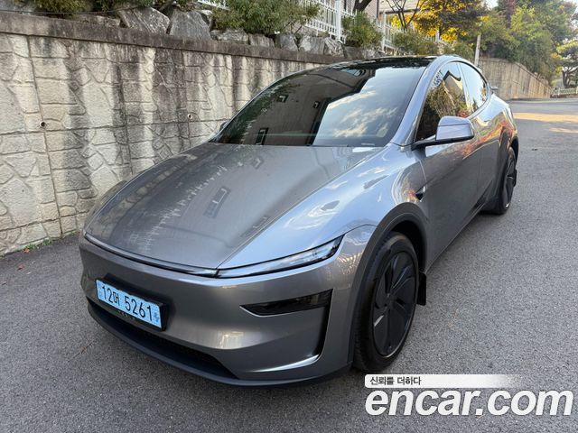 Tesla Model Y Long Range AWD