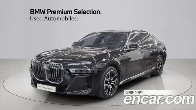 BMW 7 Series (G70) 740i xDrive M Sport