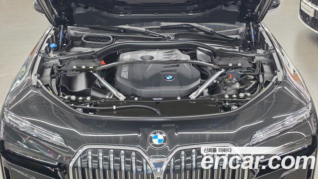 BMW 7 Series (G70) 740i xDrive M Sport 2026 — фото 6
