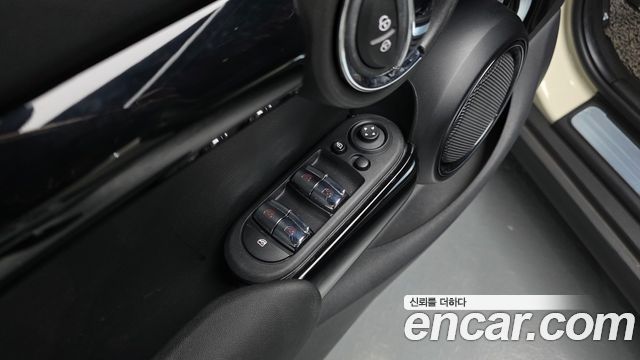 MINI Cooper 5-Door Classic Plus 3rd 2022 — фото 35