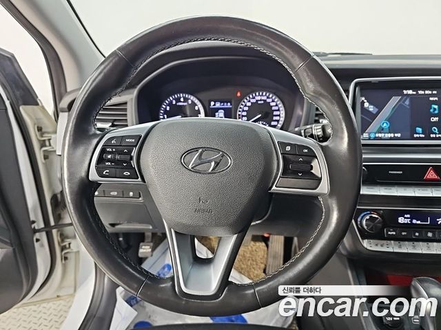 Hyundai Sonata New Rise LPI Taxi Premium 2019 — фото 9