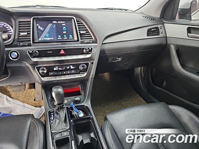 Hyundai Sonata New Rise LPI Taxi Premium 2019 — фото 10