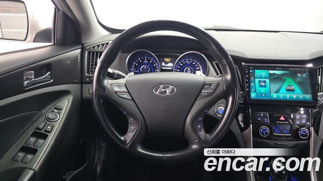 Hyundai Sonata The Brilliant CVVL Modern 2013 — фото 13