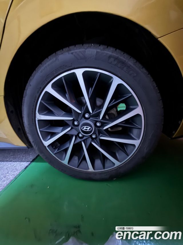 Hyundai Sonata (DN8) 2.0 Premium Family 2020 — фото 13