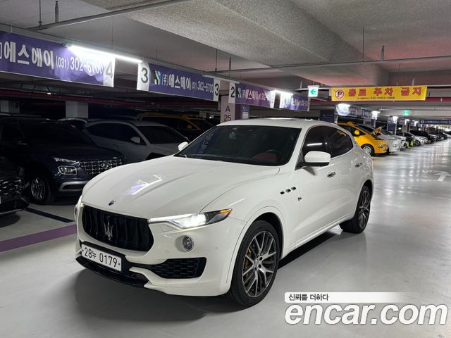 Maserati Levante 3.0 S AWD 2017 — фото 2