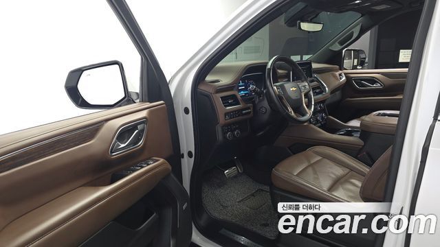 Chevrolet Tahoe 6.2 Dark Knight 4WD 2022 — фото 10