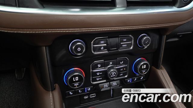Chevrolet Tahoe 6.2 Dark Knight 4WD 2022 — фото 18