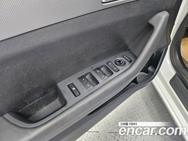 Hyundai Sonata (LF) LPI Premium 2016 — фото 17