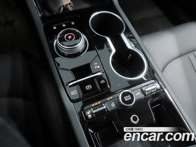 Kia K5 (III) 2.0 LPi Noblesse 2025 — фото 17