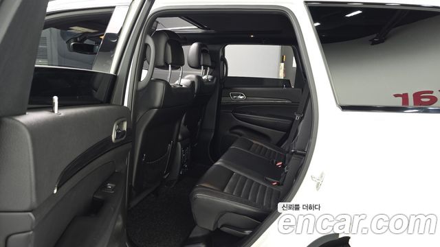 Jeep Grand Cherokee 3.6 Limited-X WK2 2019 — фото 15