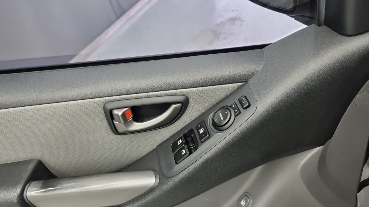Hyundai Grand Starex Van 3-Seater Smart 2018 — фото 18