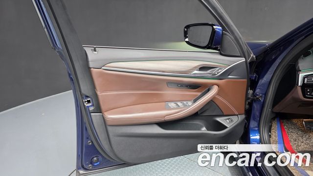 BMW 5 Series (G30) 530i M Sport Package Plus 2020 — фото 24