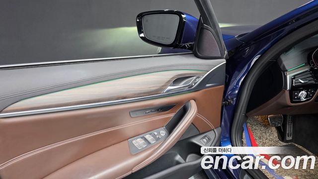 BMW 5 Series (G30) 530i M Sport Package Plus 2020 — фото 37
