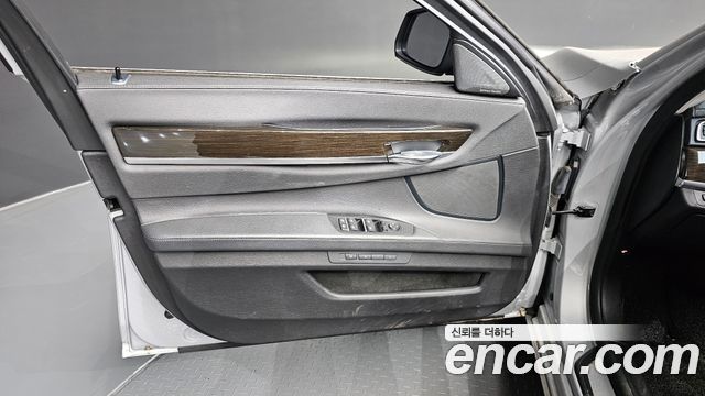 BMW 7 Series (F01) 730d xDrive 2014 — фото 30