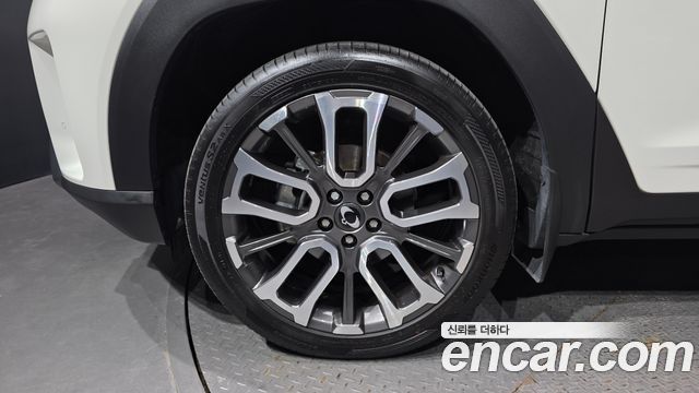 KG Mobility (SsangYong) Torres Gasoline 1.5 2WD TV7 2025 — фото 5